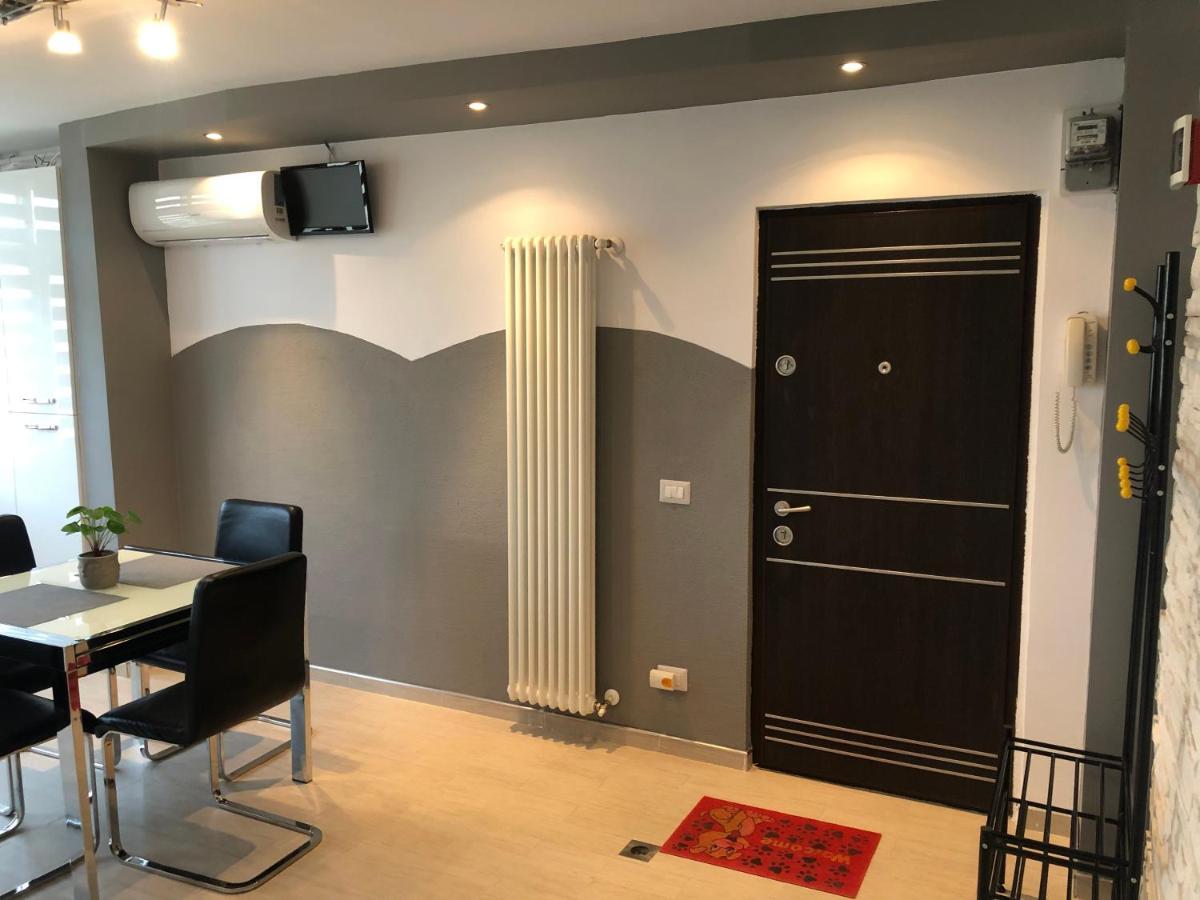 Denis Apartament Turda Esterno foto